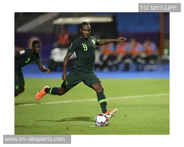 卢宁社媒分享精彩瞬间补时神扑助球队保住胜利梦想未灭