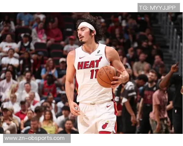 哈克斯替补出战15分钟高效表现6投5中并罚球全中狂砍20分